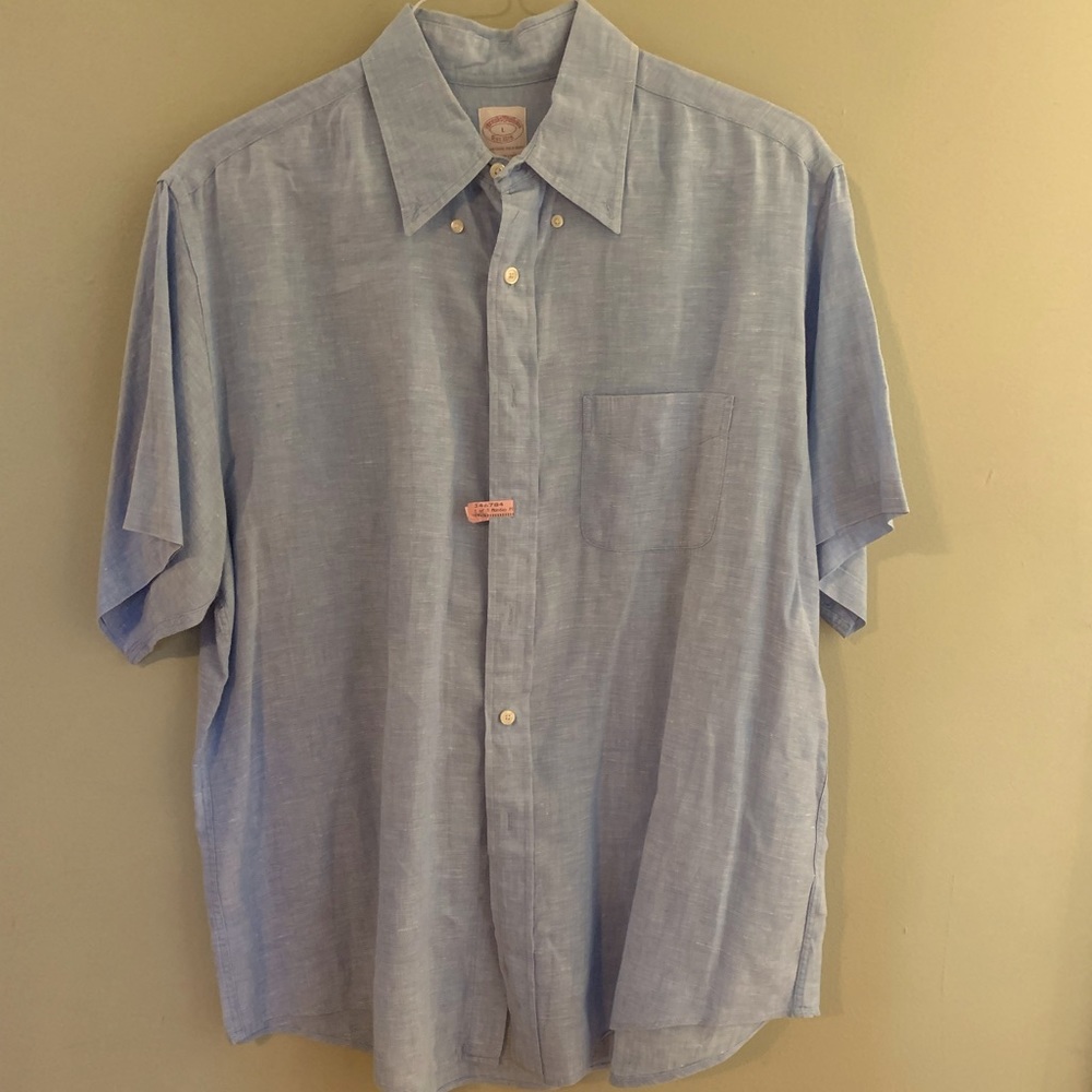 Brooks Brothers men’s size L, Blue, Irish linen button-down shirt.